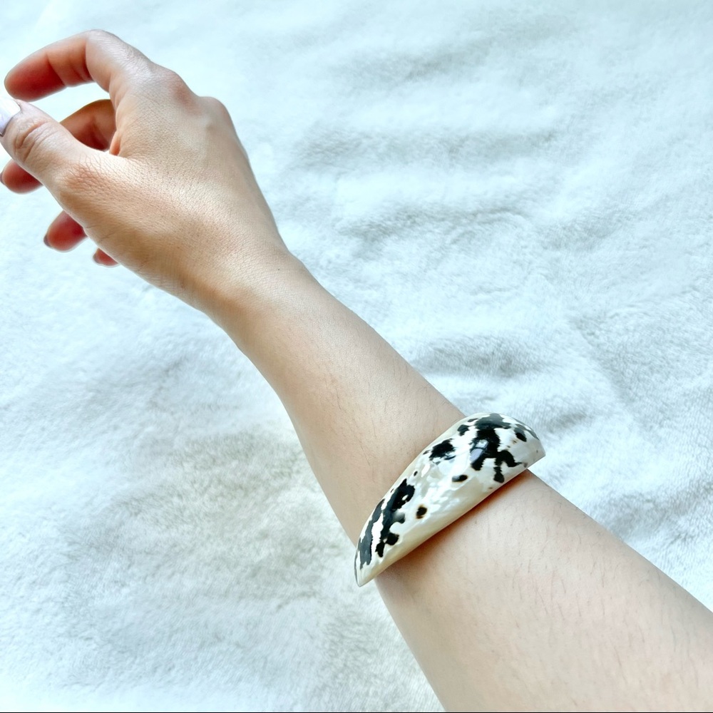 STUNNING Handmade Sea Shell Cuff π π - Picture 2 of 4
